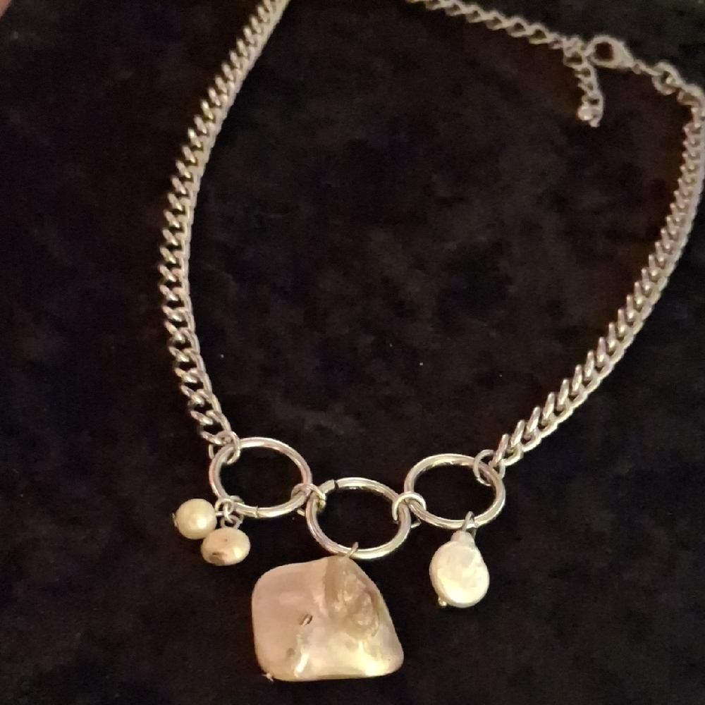 Silver and Cream Color Fresh Water Pearl Geometric Necklace
